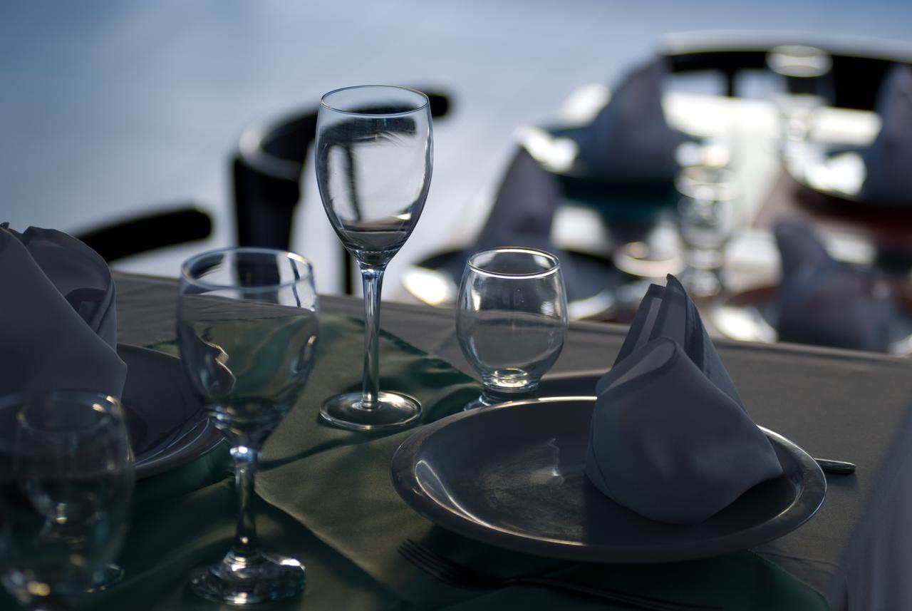 Oyo Hotel Arembepe Beach Hotel, Camacari Екстериор снимка